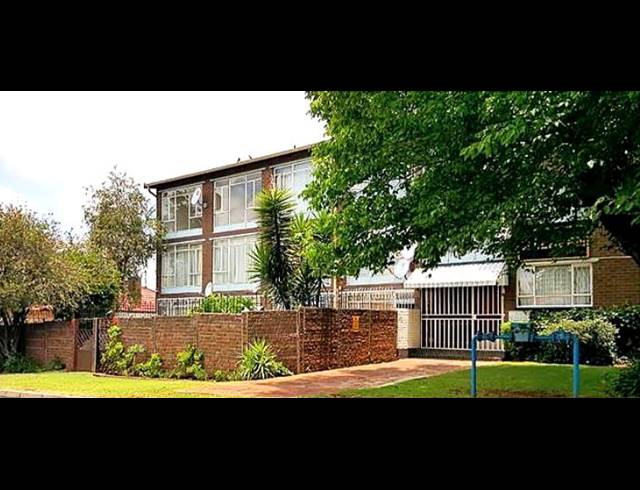 2 BEDROOM APARTMENT FOR SALE IN RAVENSKLIP